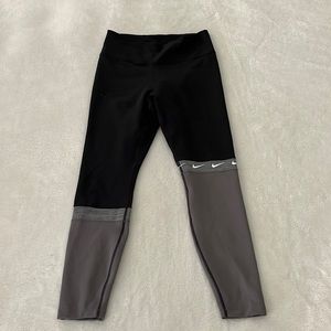 Nike leggings, barely worn